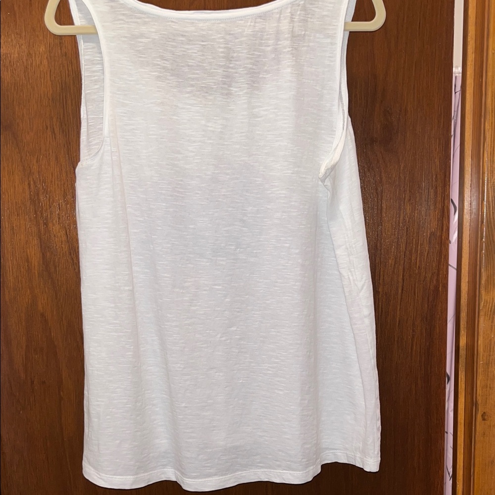 J JILL NWT M STUNNING Women's White Tank Top with Blue Crab Design - Picture 4 of 6